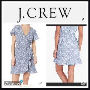 JCrew Mercantile blue chambray faux wrap dress w white floral print